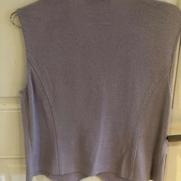 Absolutely gorgeous St. John 3 piece pants suit in light purple - Picture 8 of 12